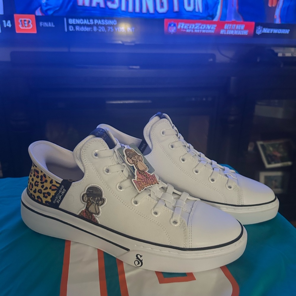 Bombay White Sneakers with Leopard Print